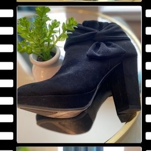 Lauren Conrad Ankle Suede Booties 🙋🏼‍♀️